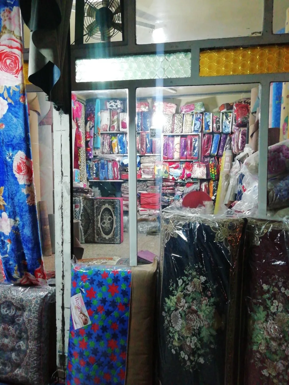 فرش و موکت اختیاری - تصویر 4