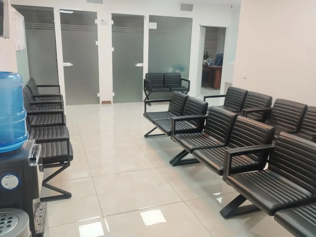 مرکز فوق تخصصی گوارش و کبد روهان دکتر حرمتی - تصویر 3