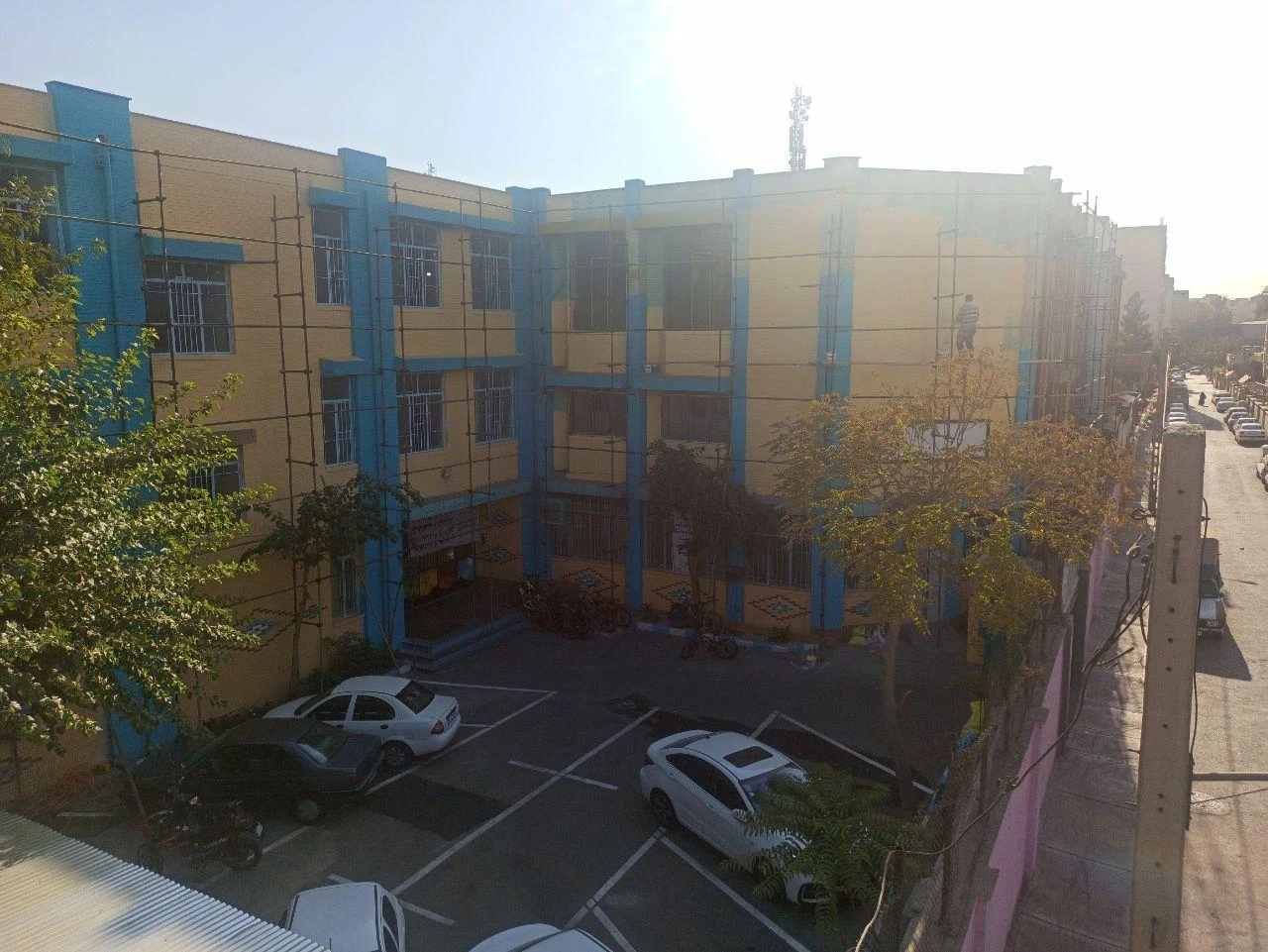 دبیرستان پسرانه شهید نورایی - تصویر 4