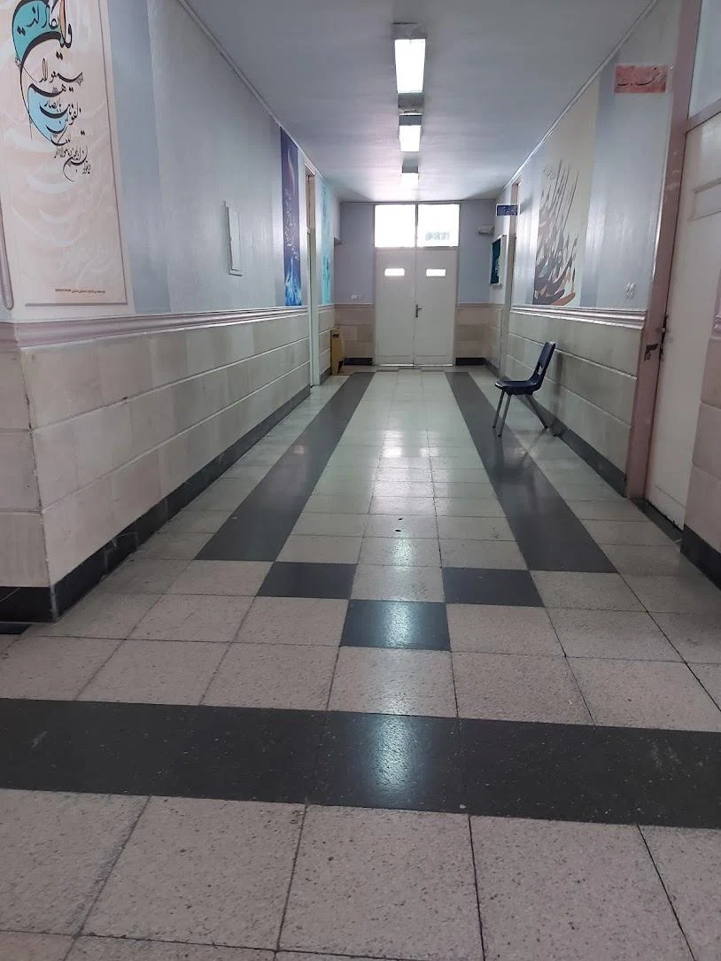 دبیرستان پسرانه بادامچی - تصویر 4