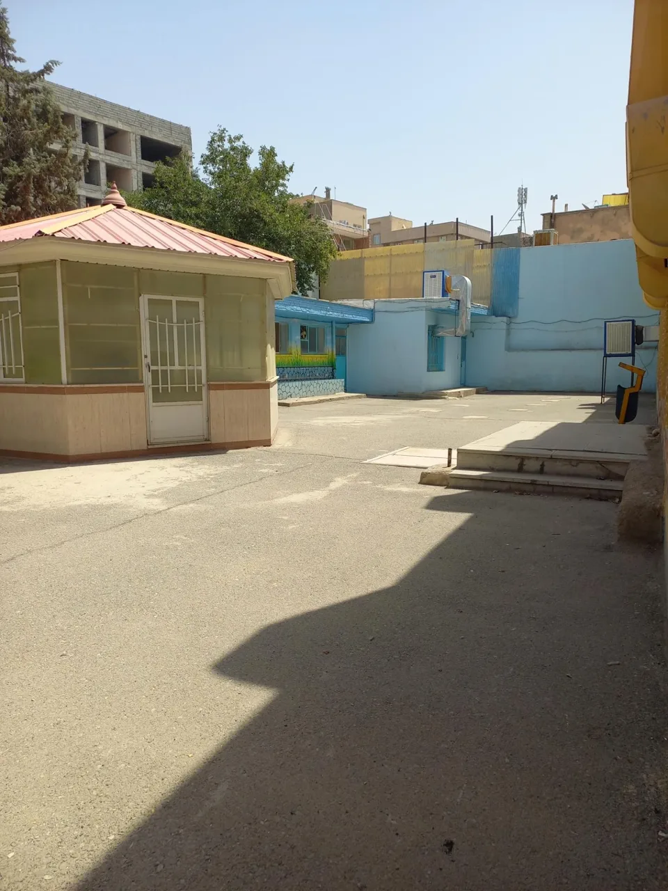 دبیرستان دخترانه هیأت امنایی متانت - تصویر 4