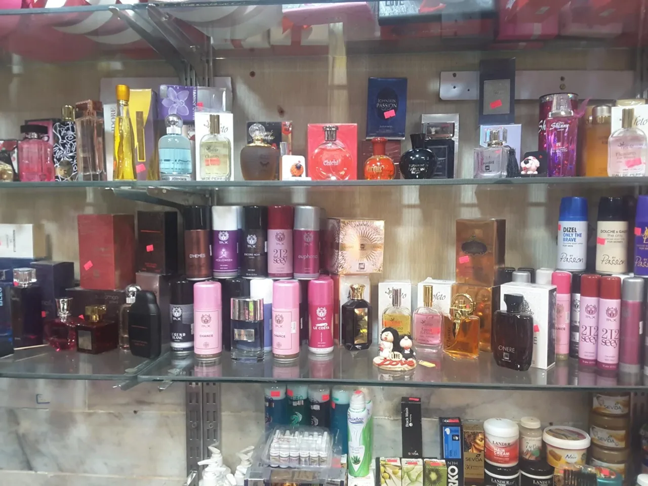 خرازی و آرایشی باران - خرازی در تهران - تصویر 4