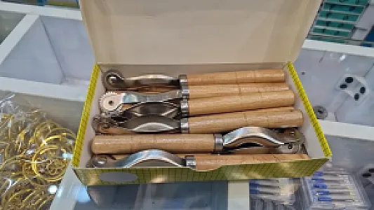عمده فروشی لوازم خرازی حدادنژاد