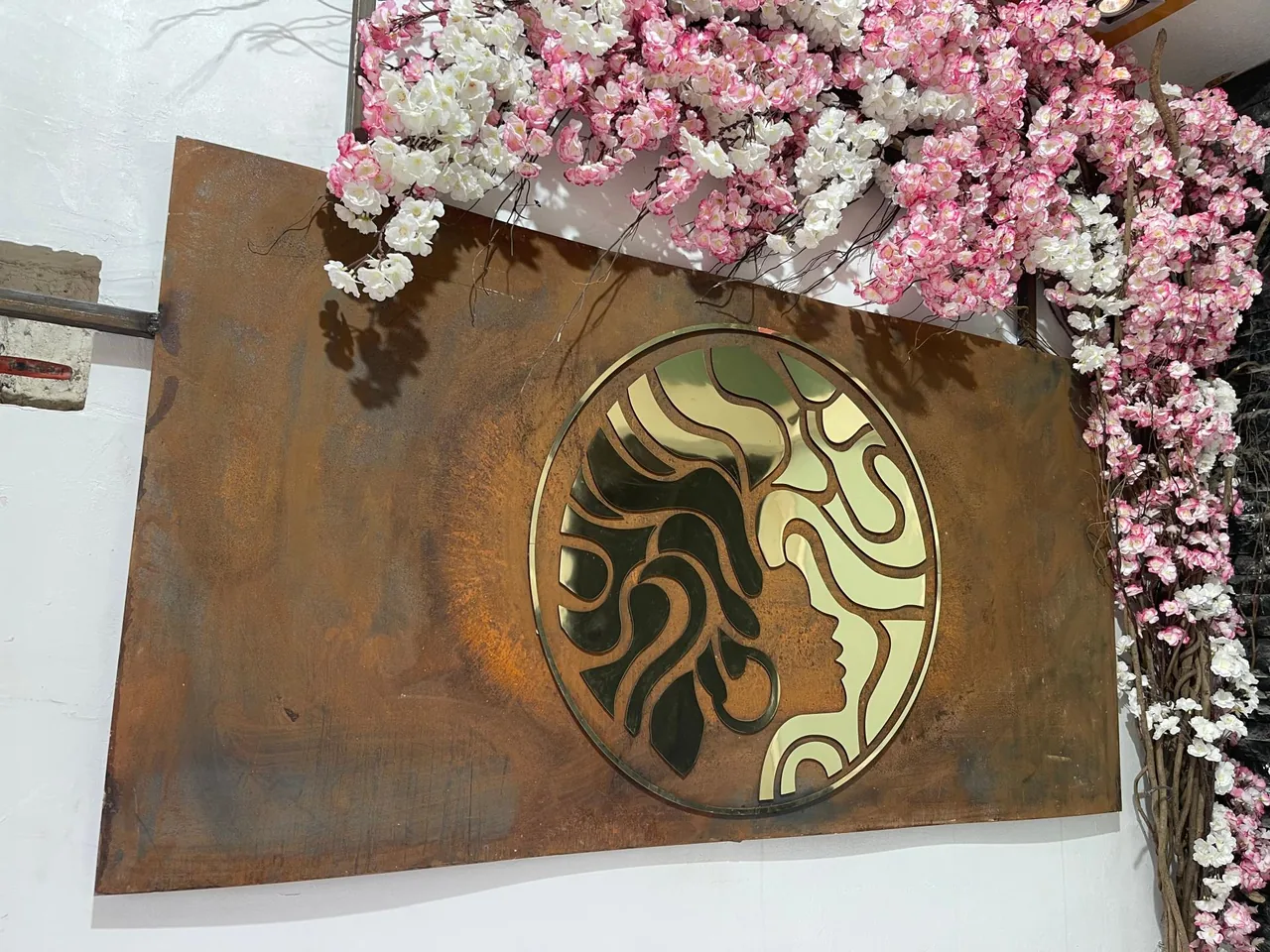 سالن زیبایی مکث - تصویر 2