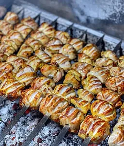تهیه غذای غوغا