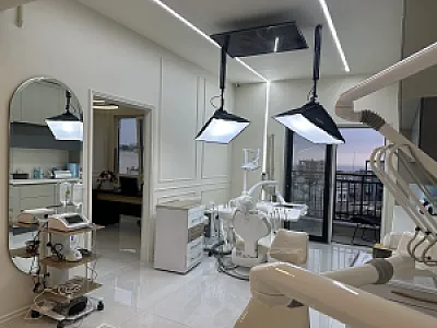 مطب دندانپزشکی زیبایی دکتر کیوان محبی