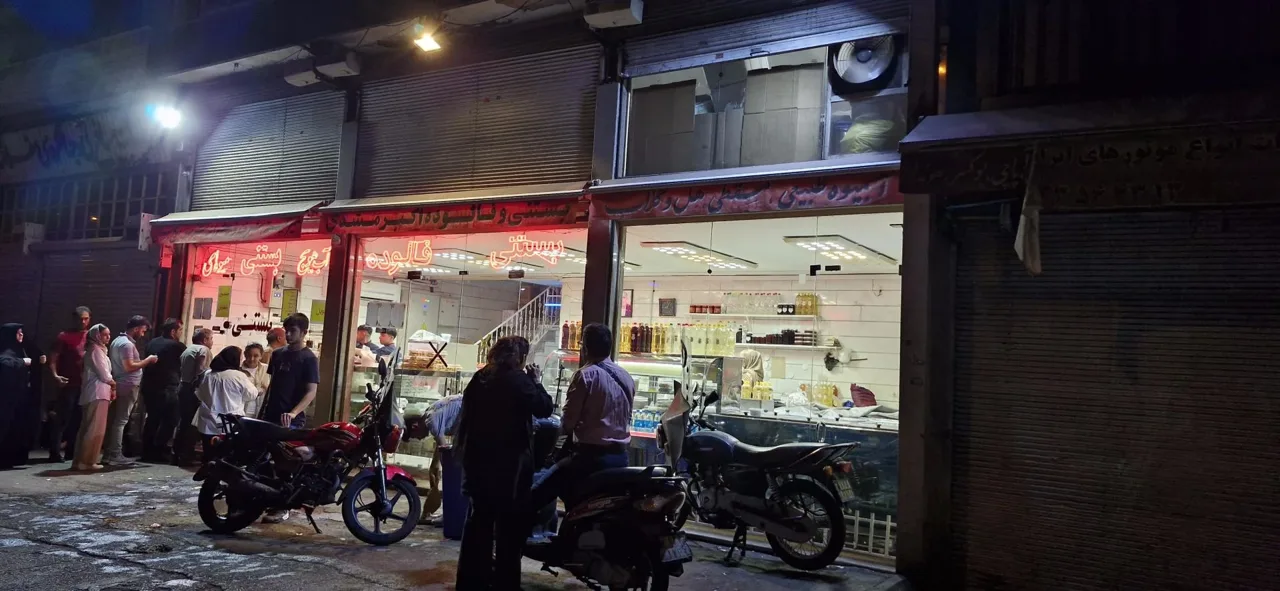 بستنی اکبر مشدی - تصویر 4