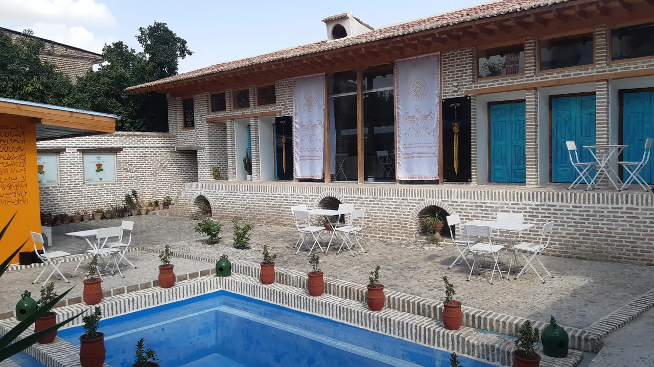 فرداد کاخ زیبا - تصویر 2