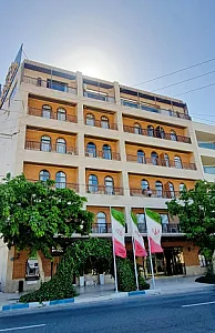 هتل ناکو
