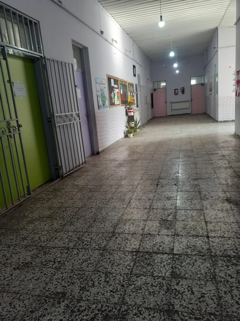 مدرسه 12 اردیبهشت - تصویر 2