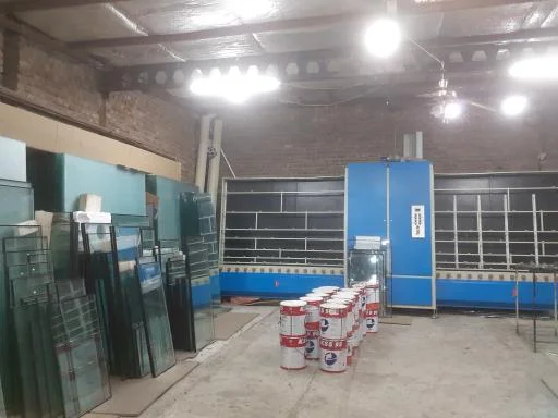 صنایع شیشه محمودزاده