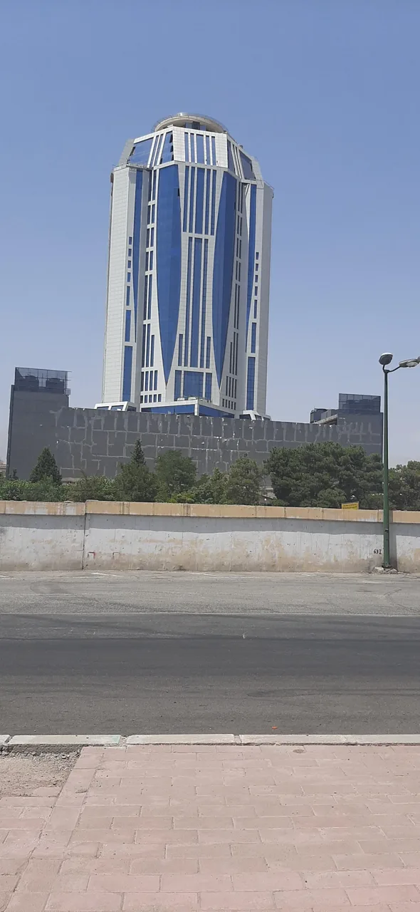 برج آناهید - تصویر 2