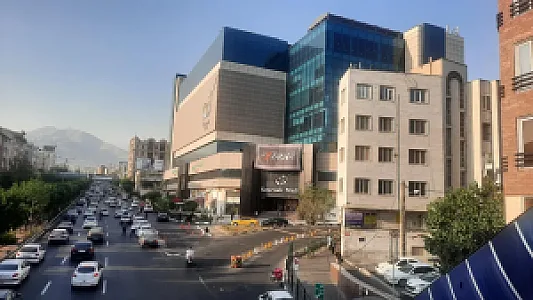 کورش مال