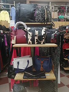 پوشاک استوک fendi