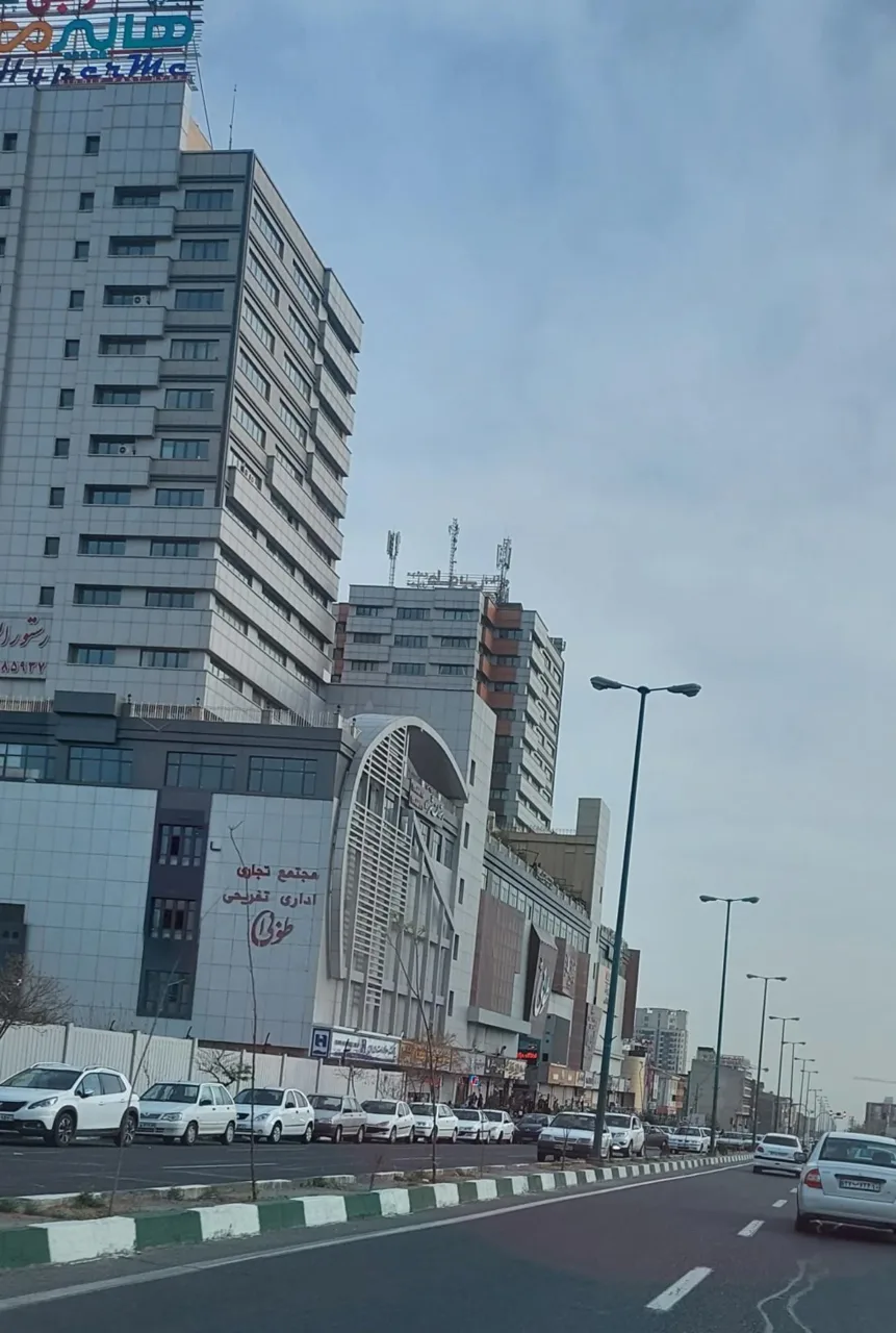 مجتمع تجاری طوبی چیتگر - تصویر 5