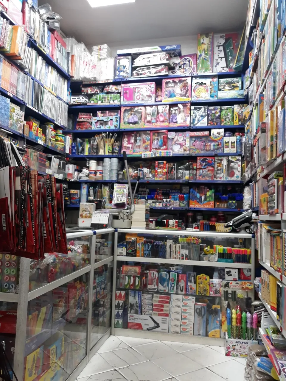 کتاب و نوشت افزار پویش