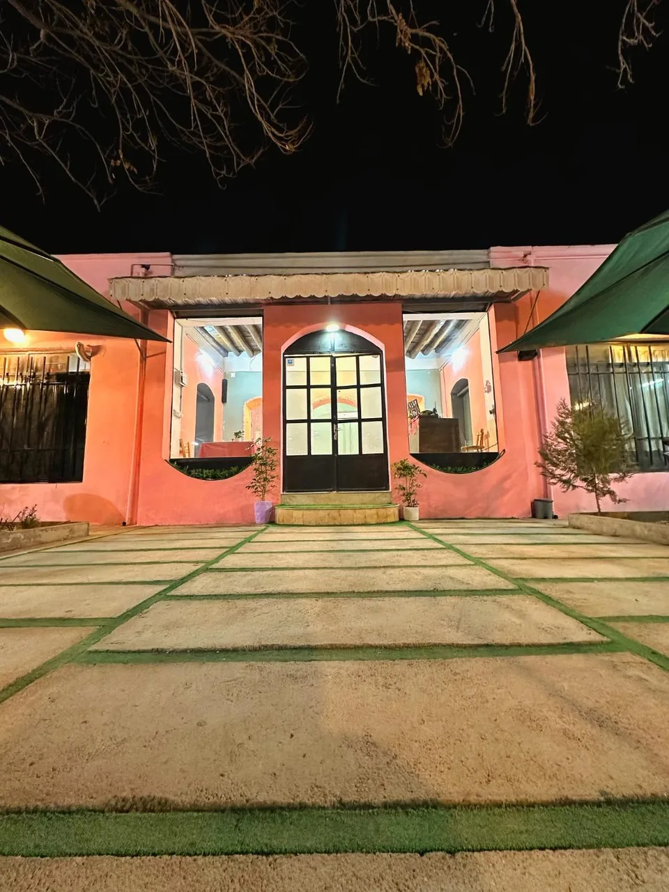 کافه دزیره - تصویر 4