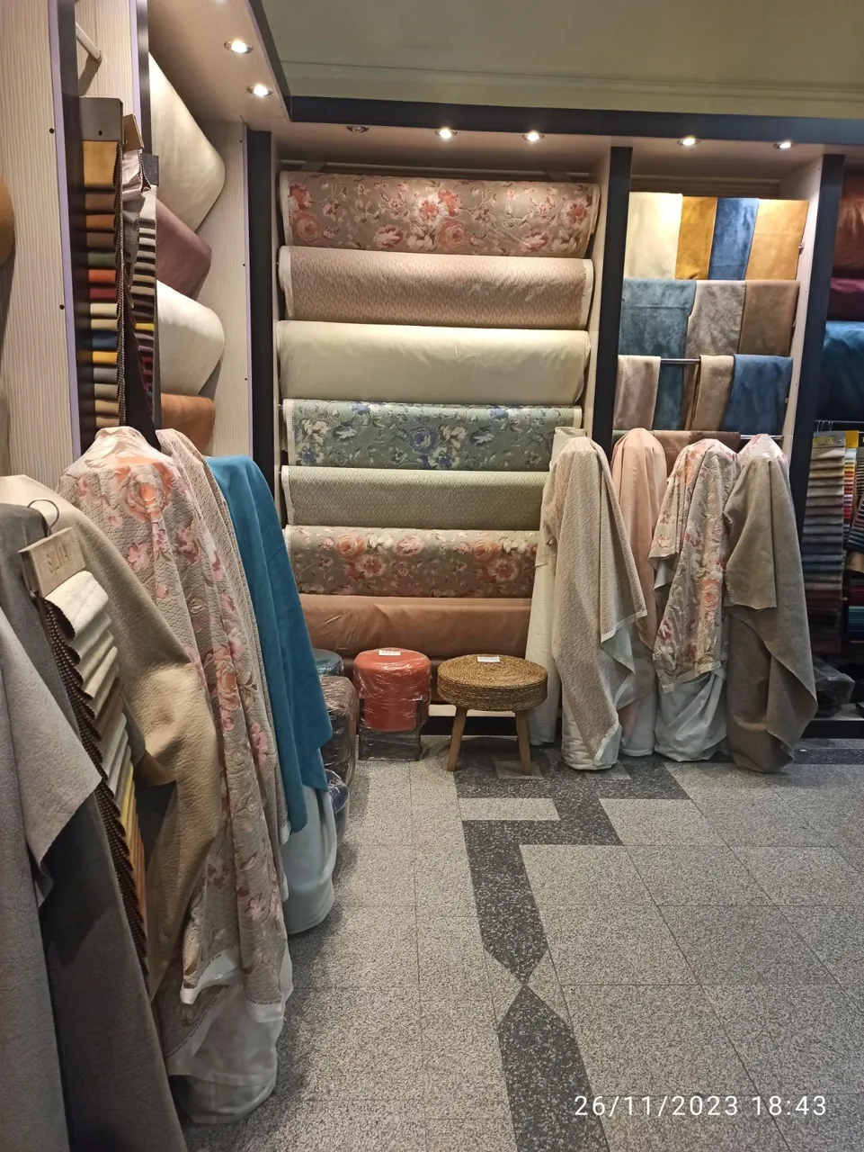 پارچه مبلی کارن - تصویر 2