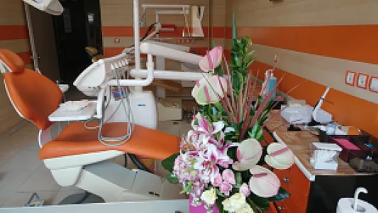 مرکز ارتودنسی دکتر امین