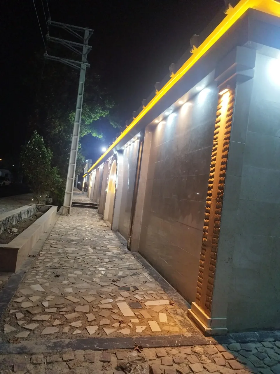 عمارت سنگی کوروش - تصویر 4