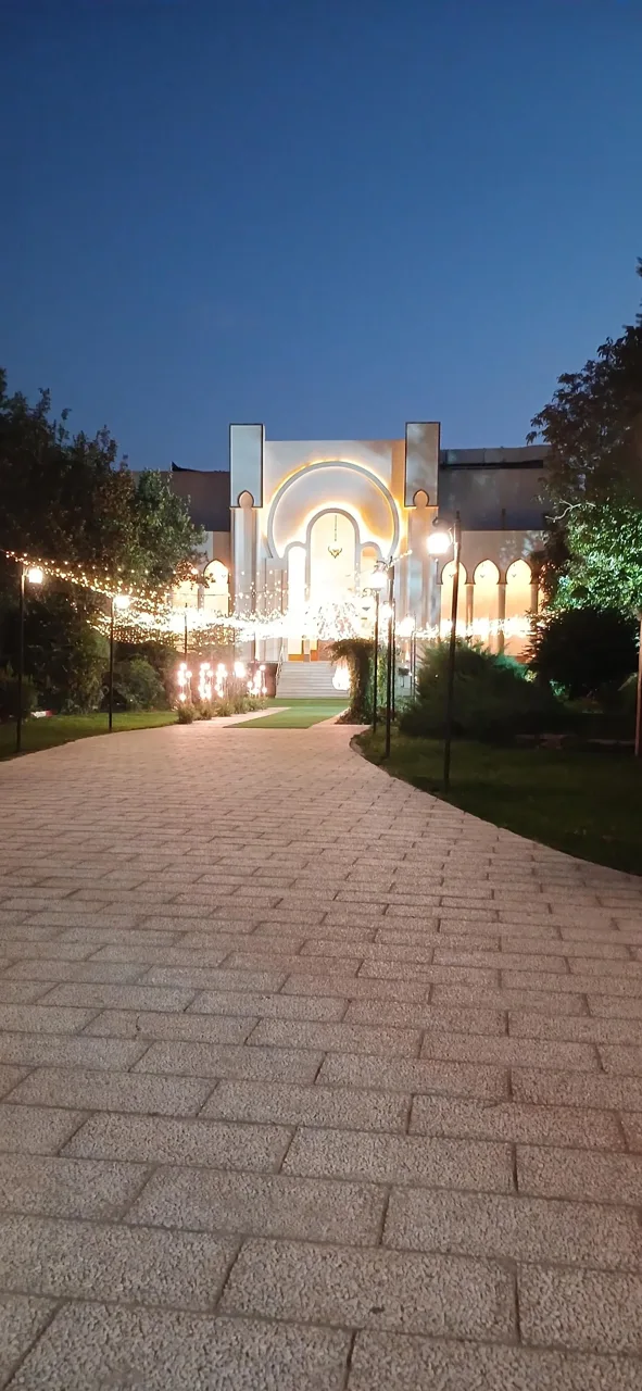 عمارت تندیس