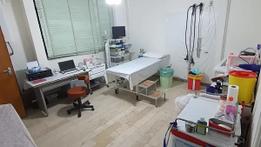 دکتر ناصر حاجوی