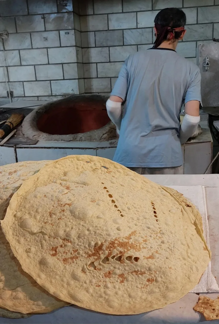 نانوایی سبوسدار و جو تنور طلایی - تصویر 2