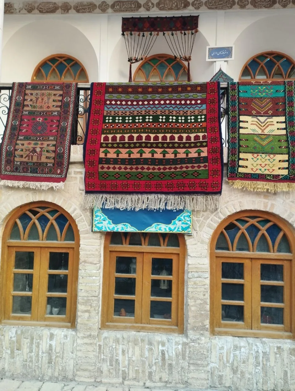 فرش دستباف قالین (مه بافت) - تصویر 2