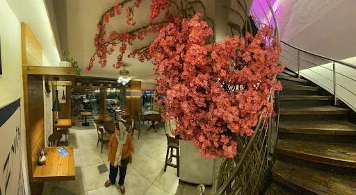 کافه رستوران ازمیر