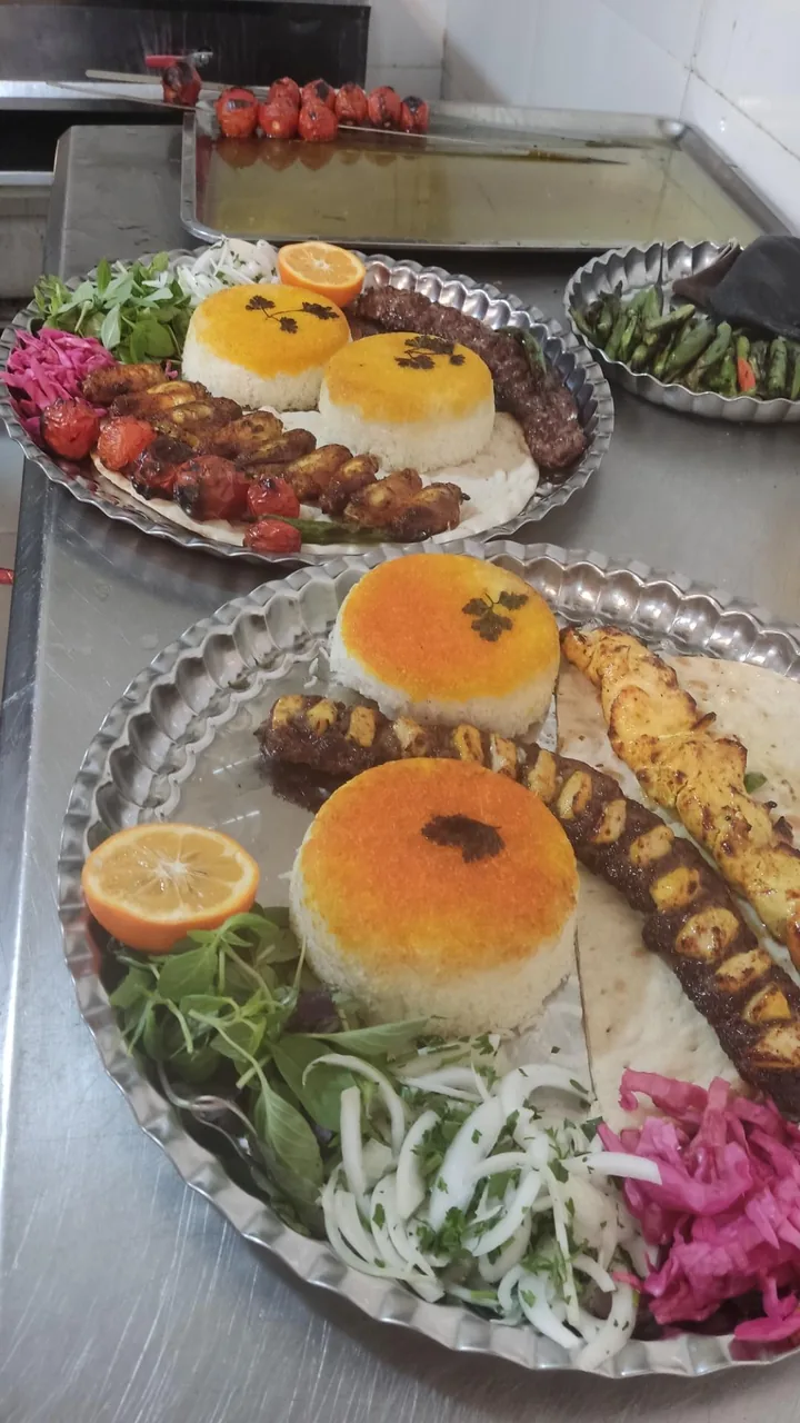 رستوران کته کبابی عباس بناب - تصویر 3
