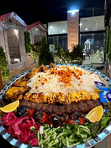 سفره خانه سنتی بابا طاهر