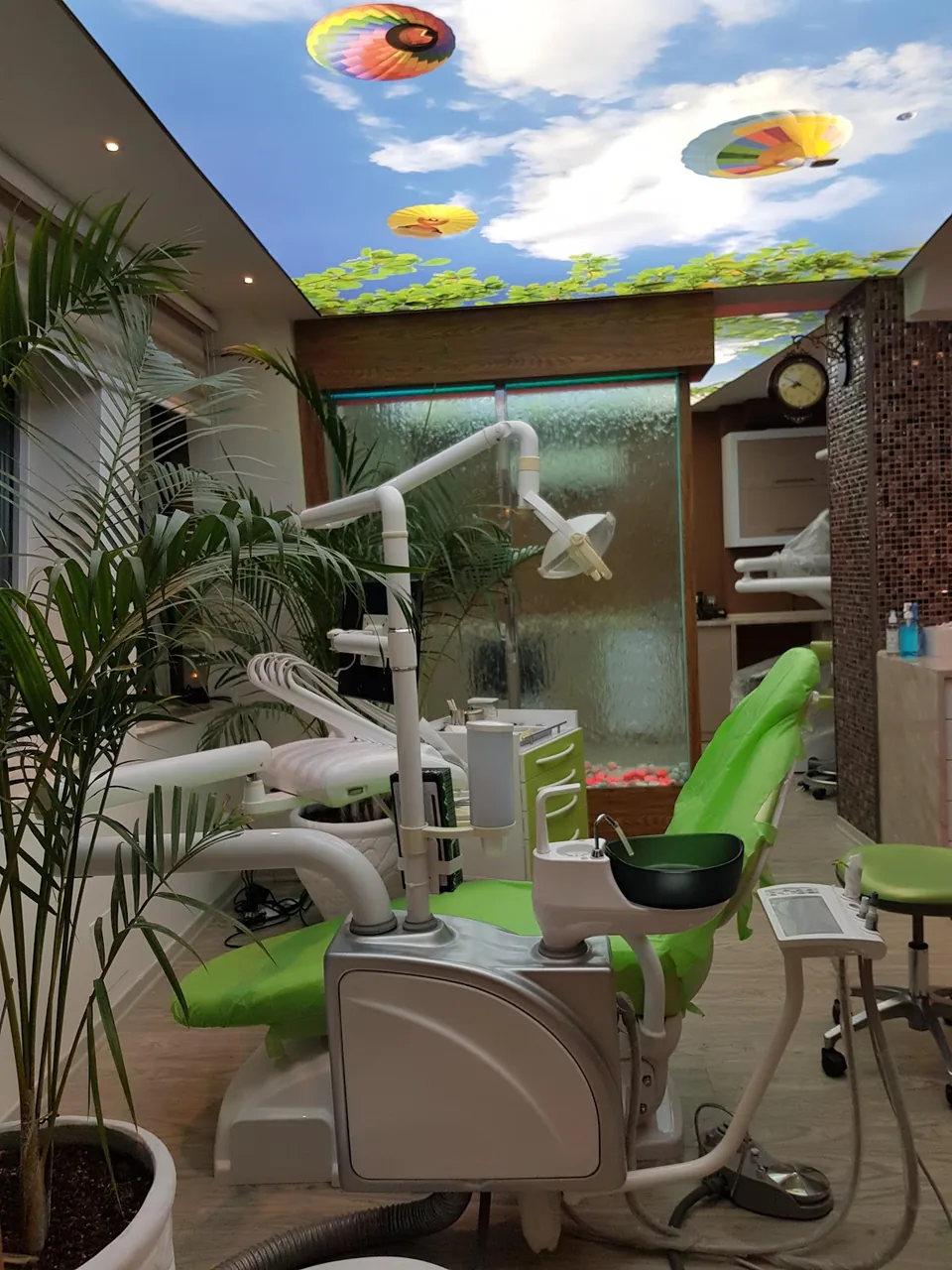 مطب دندانپزشکی دکتر رحیم جوانبخت