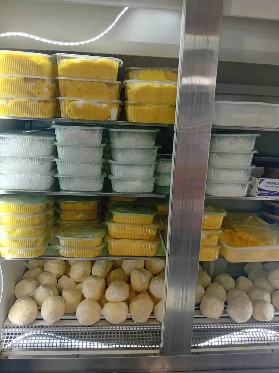 لبنیات سنتی جمالزاده - تصویر 3