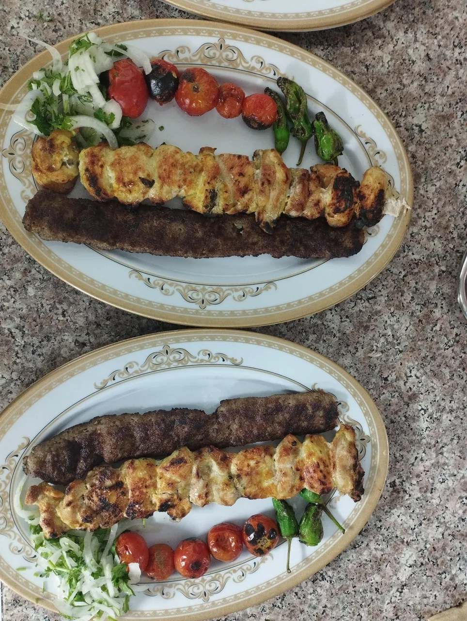 کبابی صداقت - تصویر 2