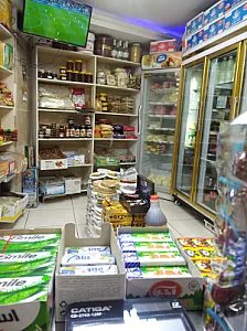 لبنیات و بستنی سنتی آوازه