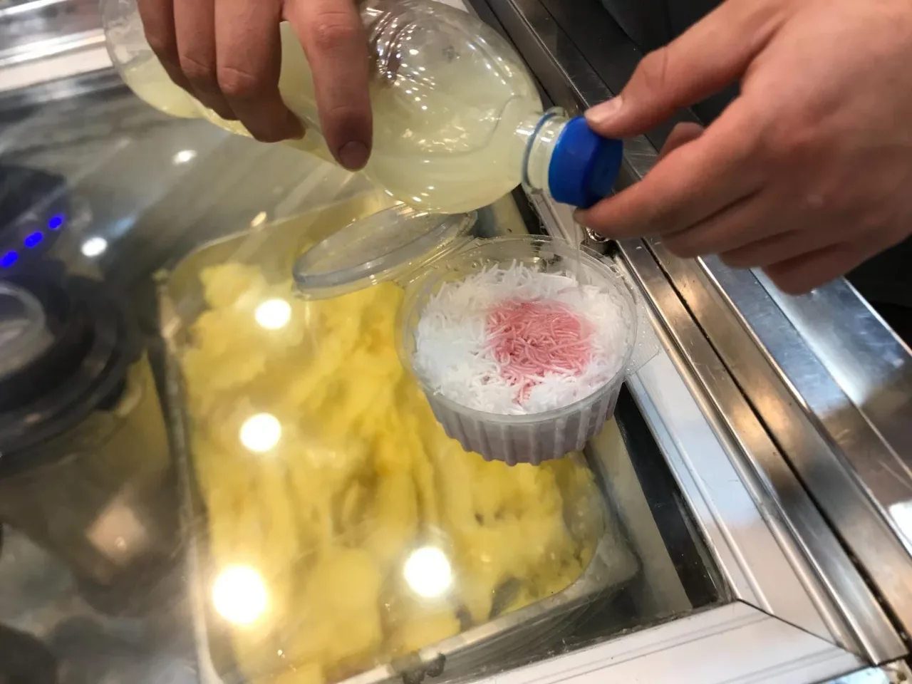 لبنیات و بستنی سنتی طرشت - تصویر 5