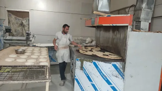 نانوایی گندم طلایی