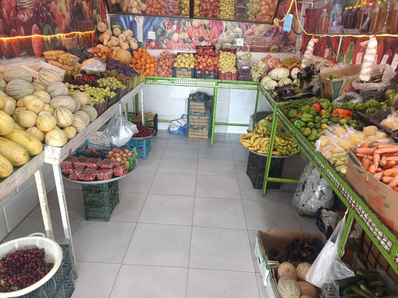 میوه فروشی قشقایی - تصویر 2