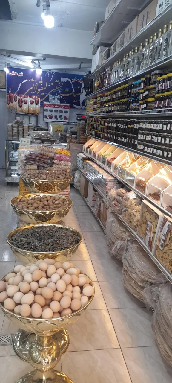 لبنیات و بستنی سنتی لیقوانی - تصویر 4