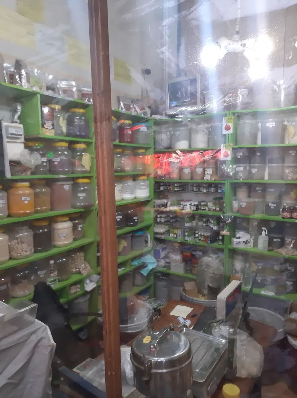 عطاری درمانگر سبز