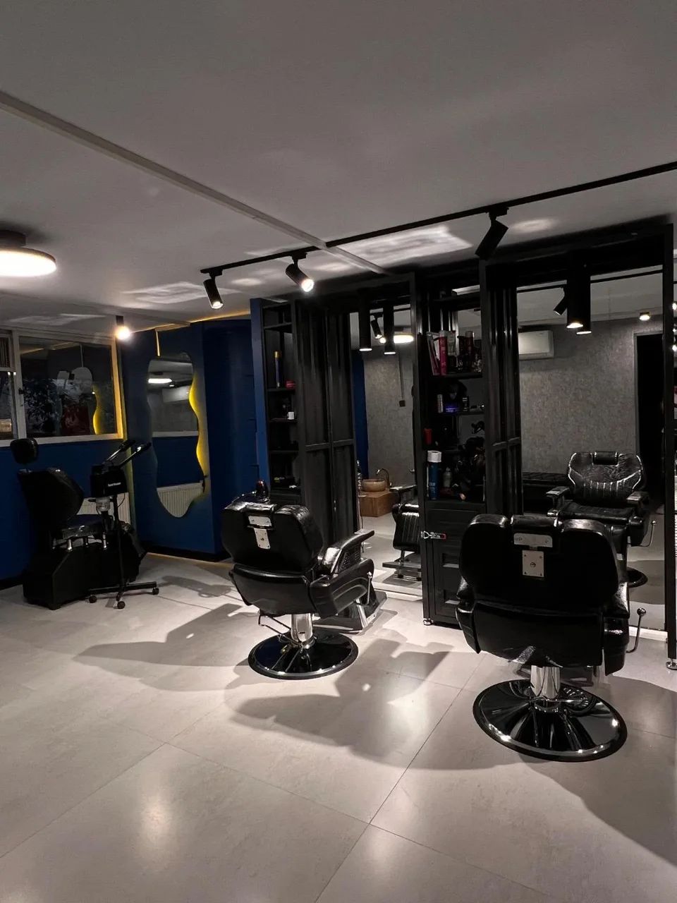 سالن آرایشگاه مردانه M-LOUNGE - تصویر 4