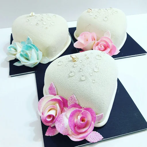 قنادی کوماج