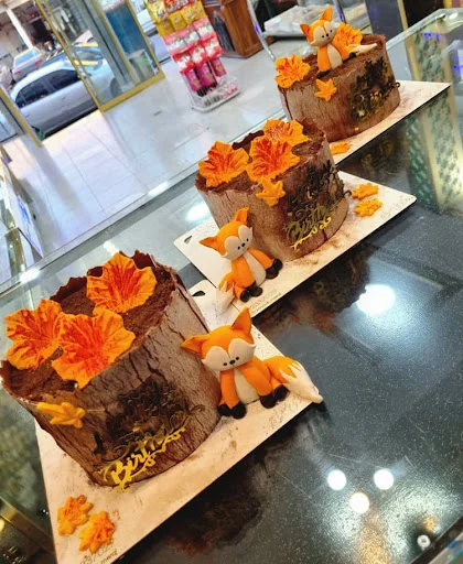 قنادی معراج