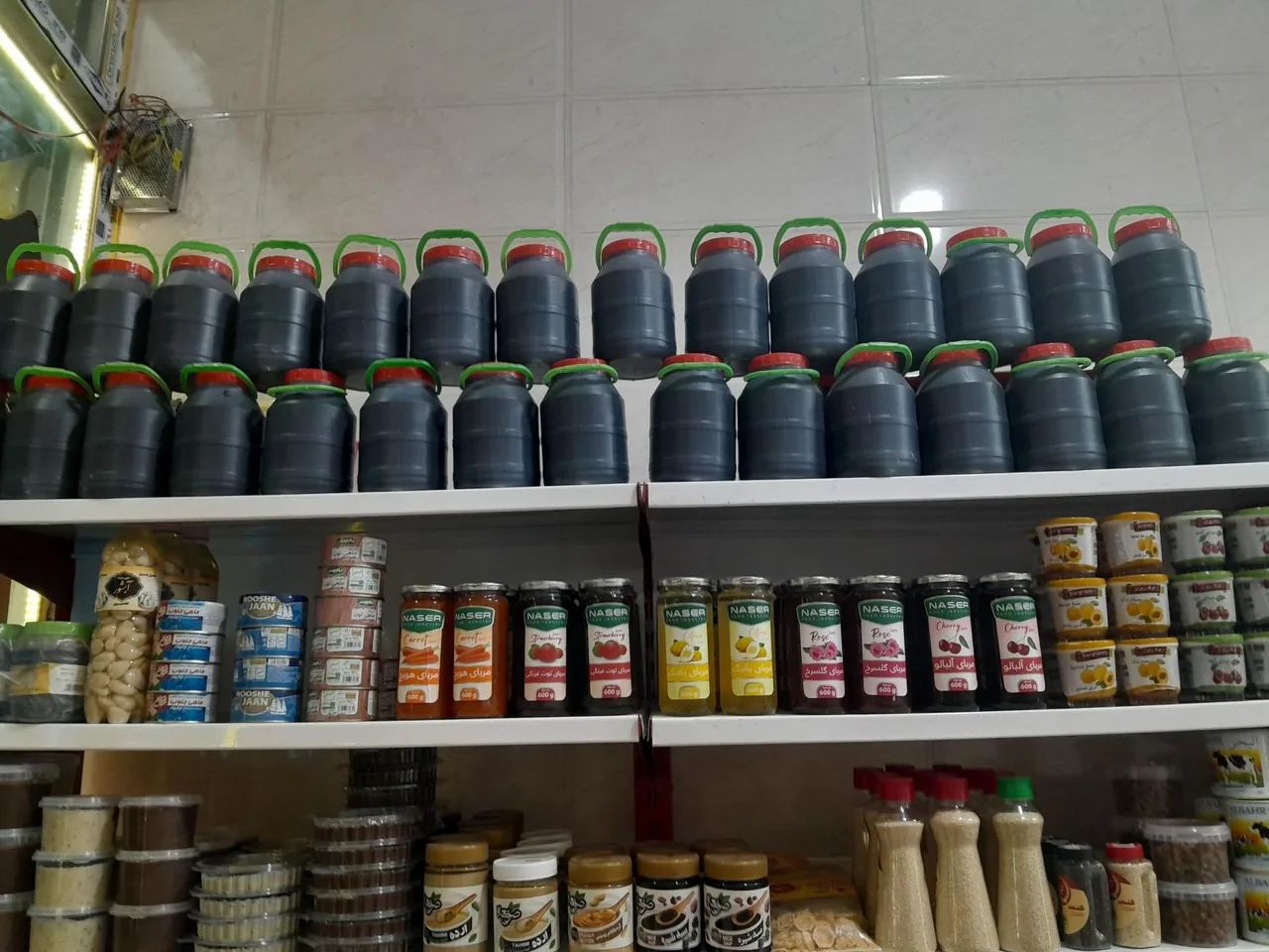 لبنیات سنتی شهر پنیر مایان - تصویر 4