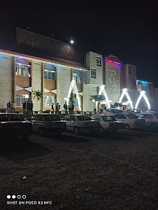 تالار پذیرایی کاخ