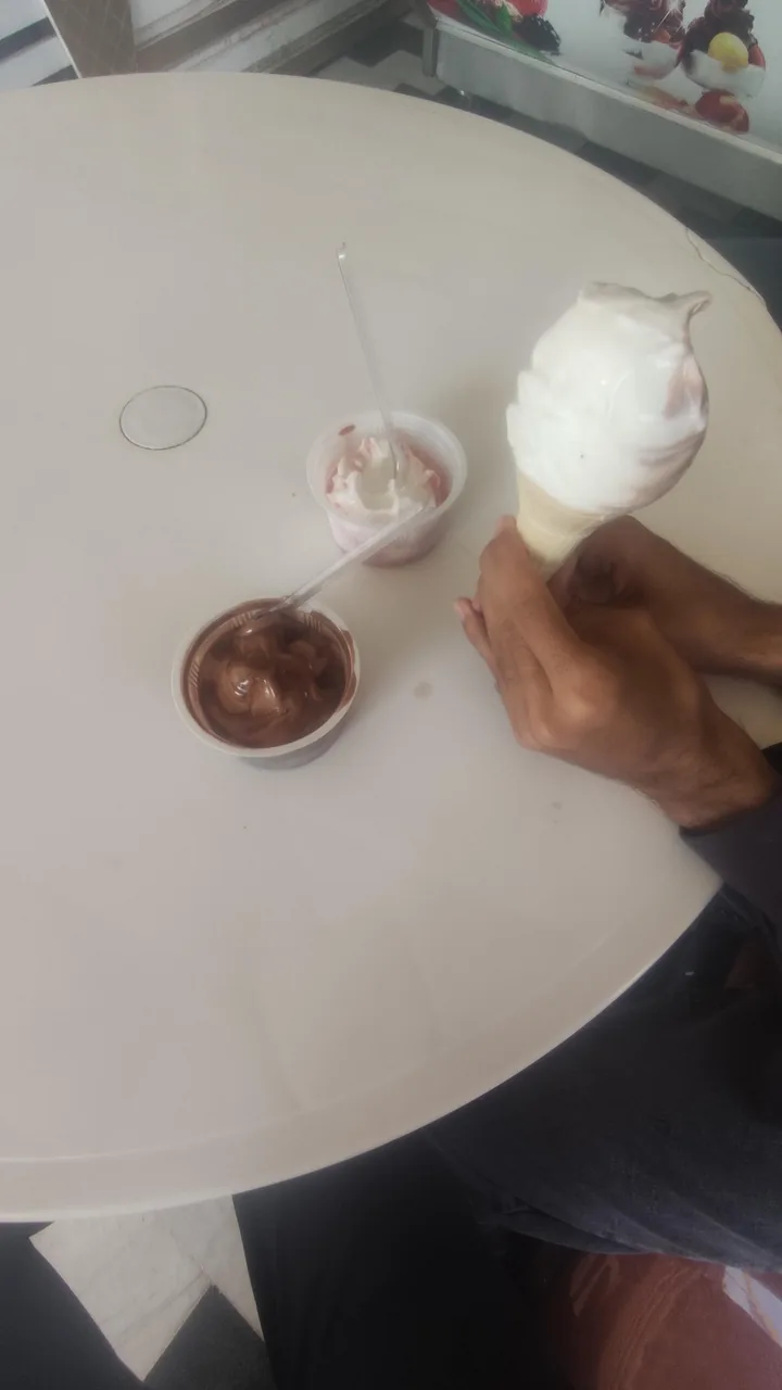 بستنی چمن - تصویر 3