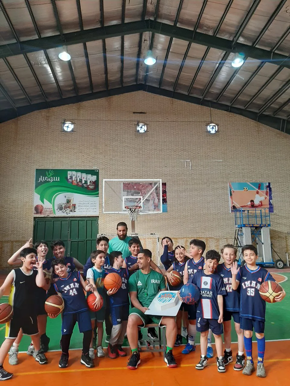 مدرسه بسکتبال ایمان