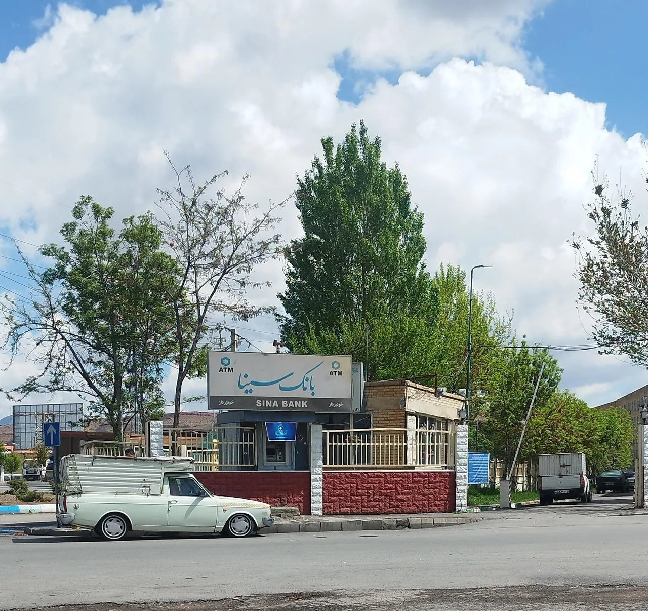 خودپرداز بانک سینا