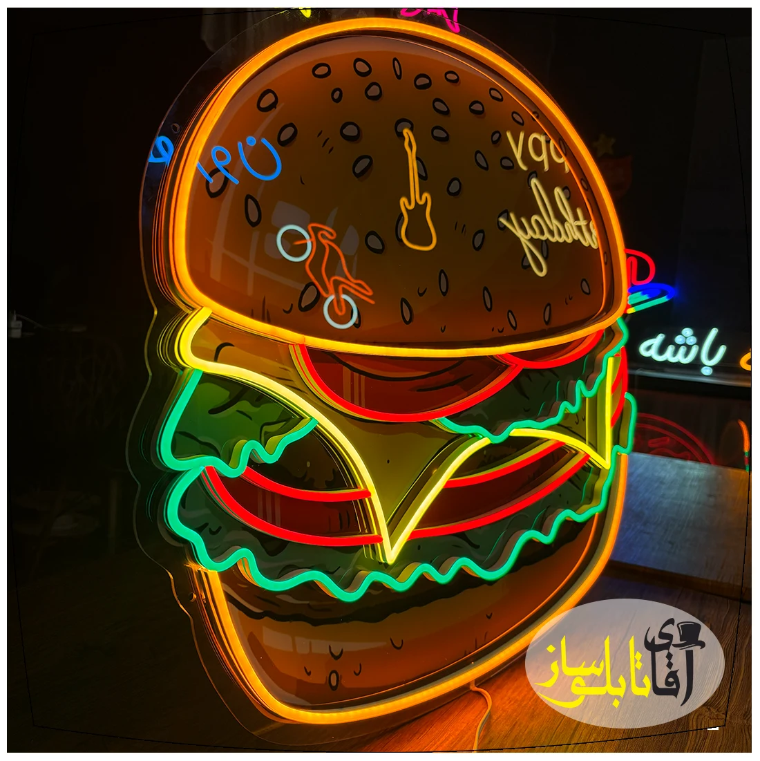 آقای تابلو‌ساز - تصویر 2
