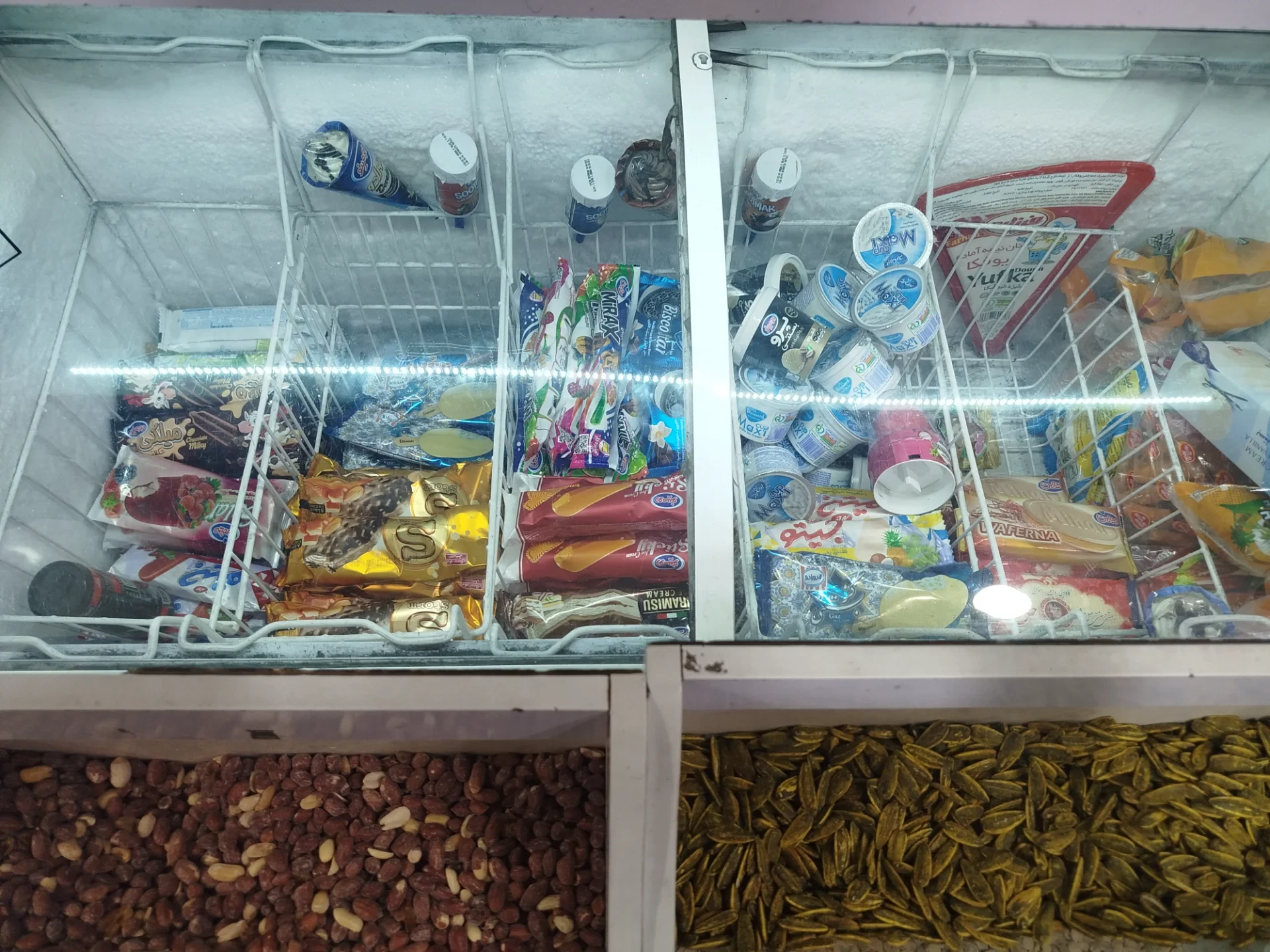 سوپر مارکت شب و روز - تصویر 2